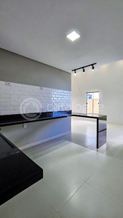 Imagem Casa com 3 Quartos à Venda, 200 m² em Cajupiranga - Parnamirim Imagem Casa com 3 Quartos à Venda, 200 m² em Cajupiranga - Parnamirim
