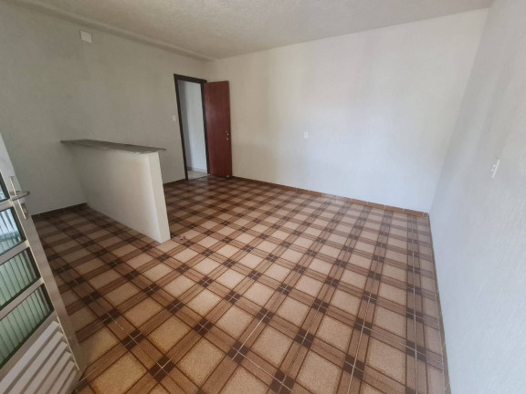 Imagem Casa com 4 Quartos à Venda, em São Paulo Imagem Casa com 4 Quartos à Venda, em São Paulo