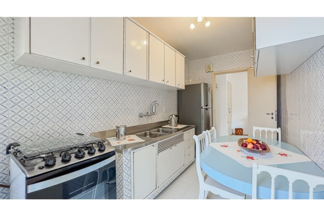 Imagem Apartamento com 3 Quartos à Venda, 108 m² em Petrópolis - Porto Alegre Imagem Apartamento com 3 Quartos à Venda, 108 m² em Petrópolis - Porto Alegre