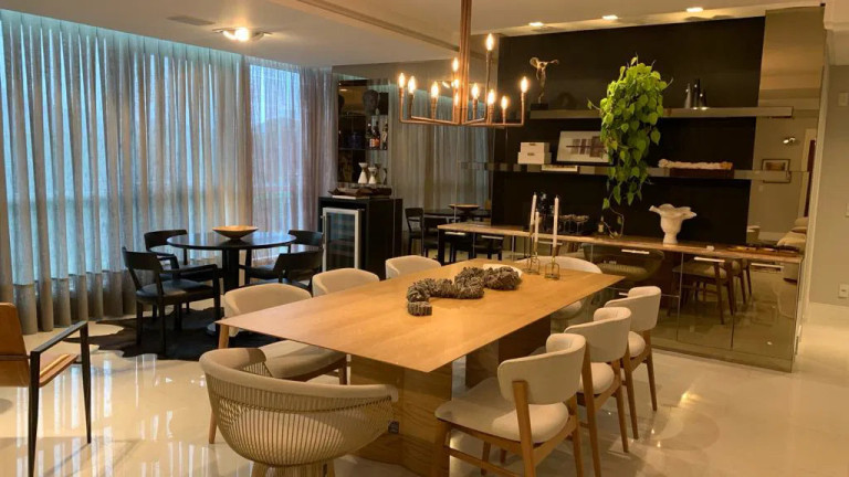 Imagem Apartamento com 3 Quartos à Venda, 187 m² em Centro - Balneário Camboriú