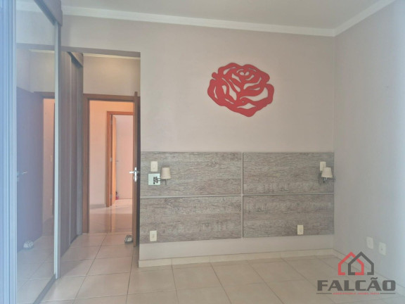 Imagem Apartamento com 3 Quartos à Venda, 239 m² em Pompéia - Santos