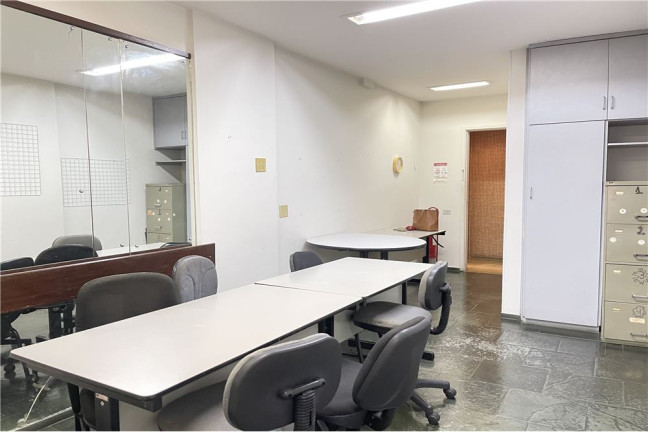 Sala Comercial à Venda, 27 m² em Copacabana - Rio De Janeiro