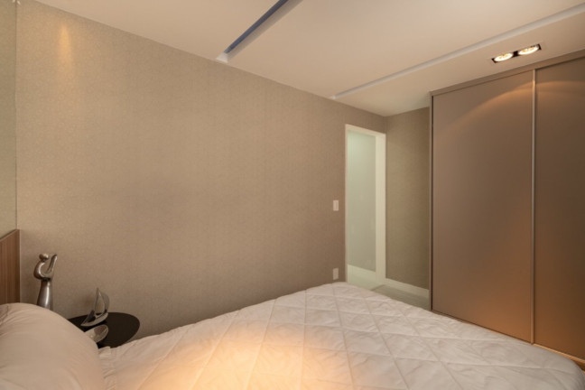 Imagem Imóvel com 2 Quartos à Venda, 44 m² em Santa Cruz - Rio De Janeiro