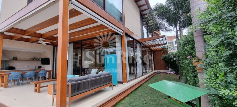 Imagem Casa com 4 Quartos à Venda, 340 m² em Tamboré - Santana De Parnaíba Imagem Casa com 4 Quartos à Venda, 340 m² em Tamboré - Santana De Parnaíba