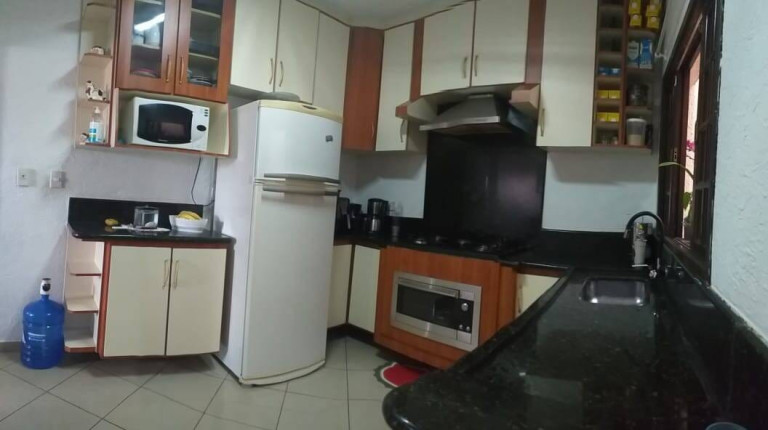 Imagem Sobrado com 2 Quartos à Venda, 130 m² em Parque Oratório - Santo André