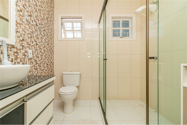 Imagem Casa com 3 Quartos à Venda,  em Sarandi - Porto Alegre