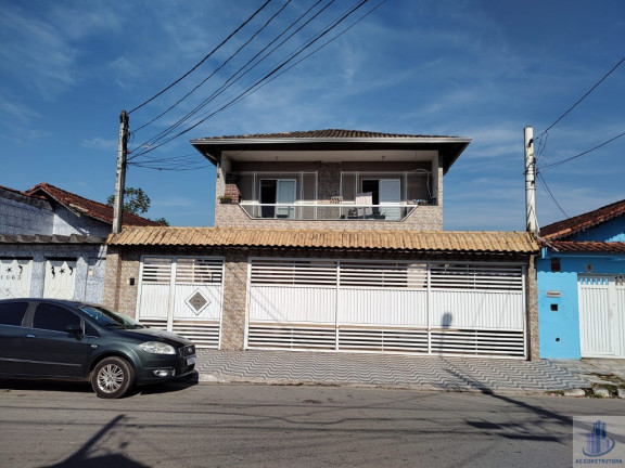 Sobrado com 2 Quartos à Venda, 52 m² em Maracanã - Praia Grande