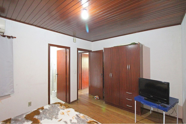 Imagem Casa com 3 Quartos à Venda, 368 m² em Ponta Grossa - Porto Alegre