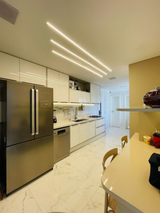 Imagem Apartamento com 4 Quartos à Venda, 200 m² em Pituaçu - Salvador Imagem Apartamento com 4 Quartos à Venda, 200 m² em Pituaçu - Salvador