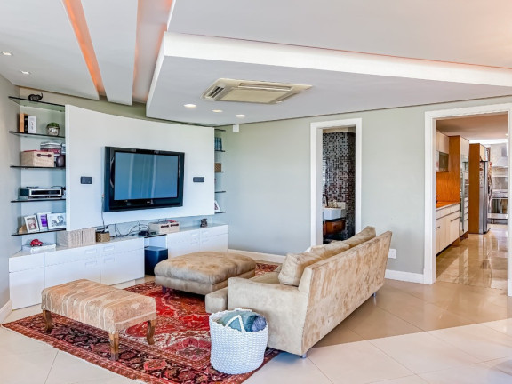 Imagem Apartamento com 4 Quartos à Venda, 237 m² em Auxiliadora - Porto Alegre