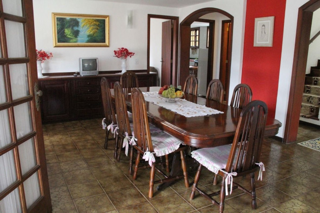 Imagem Casa com 6 Quartos à Venda, 300 m² em Comary - Teresópolis Imagem Casa com 6 Quartos à Venda, 300 m² em Comary - Teresópolis