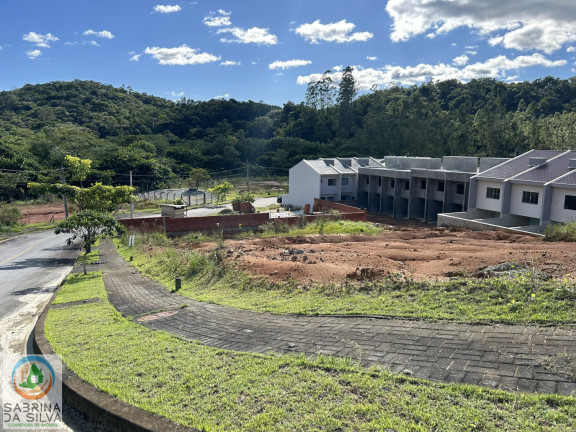 Imagem Casa com 2 Quartos à Venda, 70 m² em Itoupava Central - Blumenau Imagem Casa com 2 Quartos à Venda, 70 m² em Itoupava Central - Blumenau