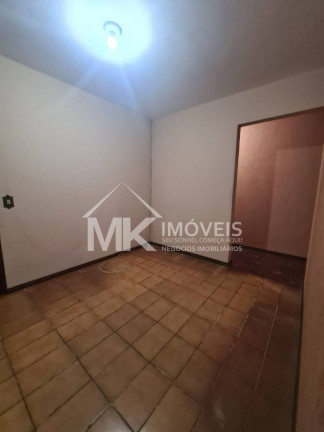 Imagem Casa com 3 Quartos à Venda, 220 m² em Capão Da Imbuia - Curitiba