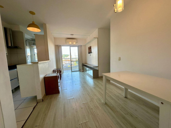 Apartamento com 2 Quartos à Venda, 63 m² em Marapé - Santos