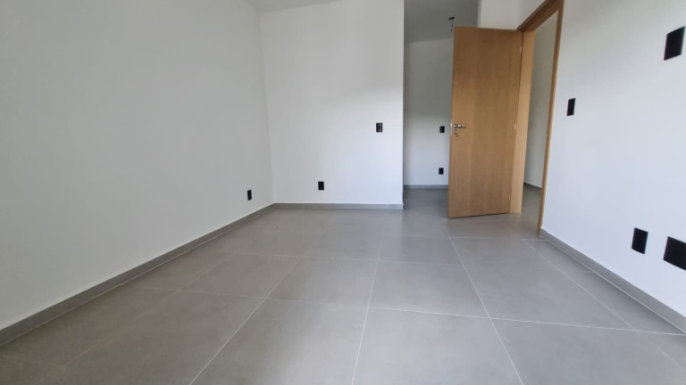 Imagem Casa com 3 Quartos à Venda, 162 m² em Vila Petrópolis - Atibaia Imagem Casa com 3 Quartos à Venda, 162 m² em Vila Petrópolis - Atibaia
