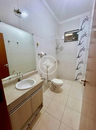 Imagem Casa com 3 Quartos à Venda, 190 m² em Residencial Flamingo - Goiânia Imagem Casa com 3 Quartos à Venda, 190 m² em Residencial Flamingo - Goiânia