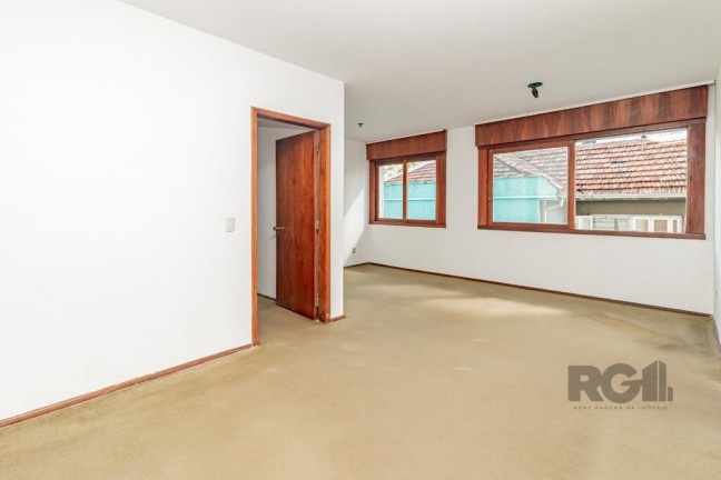 Imagem Imóvel com 2 Quartos à Venda, em Sao Joao - Porto Alegre Imagem Imóvel com 2 Quartos à Venda, em Sao Joao - Porto Alegre
