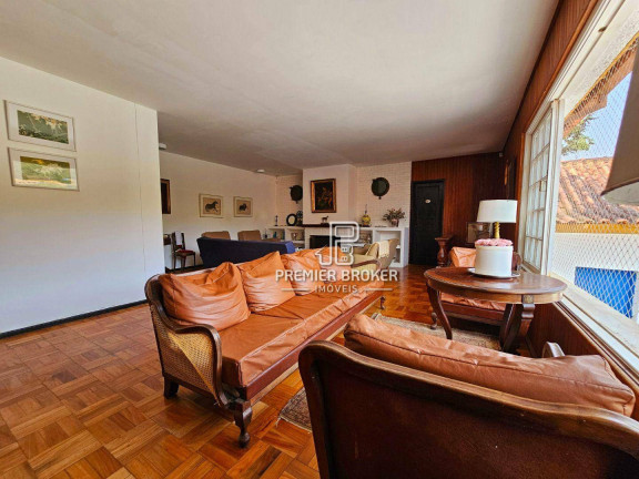 Imagem Casa com 7 Quartos à Venda, 450 m² em Albuquerque - Teresópolis Imagem Casa com 7 Quartos à Venda, 450 m² em Albuquerque - Teresópolis