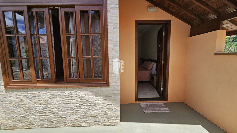 Imagem Imóvel com 6 Quartos à Venda, 2.600 m² em Centro - Monte Sião