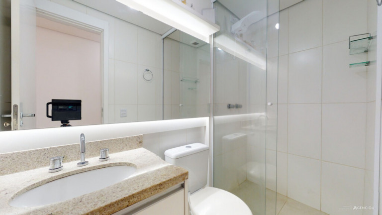Imagem Imóvel com 2 Quartos à Venda, 58 m² em Vila Nova - Porto Alegre Imagem Imóvel com 2 Quartos à Venda, 58 m² em Vila Nova - Porto Alegre