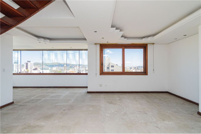Imagem Imóvel com 3 Quartos à Venda, 220 m² em Petrópolis - Porto Alegre Imagem Imóvel com 3 Quartos à Venda, 220 m² em Petrópolis - Porto Alegre