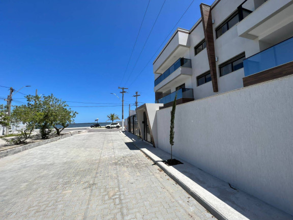 Imagem Apartamento com 2 Quartos à Venda, 82 m² em Centro - Araruama