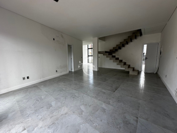 Imagem Casa com 3 Quartos à Venda, 187 m² em Saguaçu - Joinville Imagem Casa com 3 Quartos à Venda, 187 m² em Saguaçu - Joinville