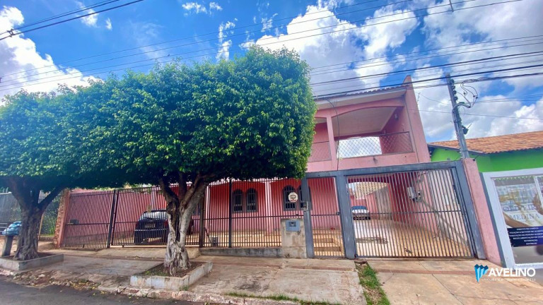 Sobrado com 4 Quartos à Venda, 409 m² em Jardim Paulista - Campo Grande