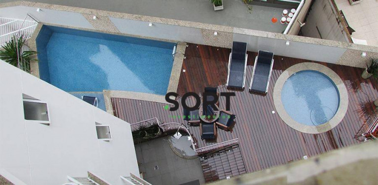 Imagem Apartamento com 3 Quartos à Venda, 140 m² em Centro - Balneário Camboriú