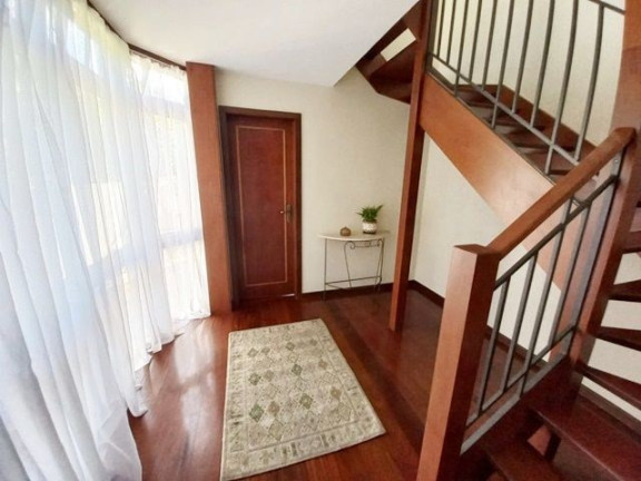Imagem Casa com 4 Quartos à Venda, 399 m² em Quebra Frascos - Teresópolis