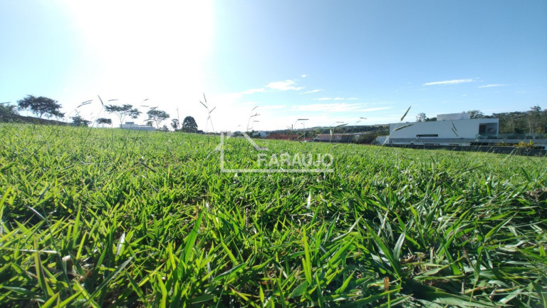 Imagem Terreno à Venda, 1.020 m² em Jardim Residencial Saint Patrick - Sorocaba Imagem Terreno à Venda, 1.020 m² em Jardim Residencial Saint Patrick - Sorocaba