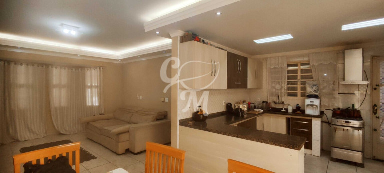 Imagem Casa com 3 Quartos à Venda, 211 m² em Horto Santo Antonio - Jundiaí