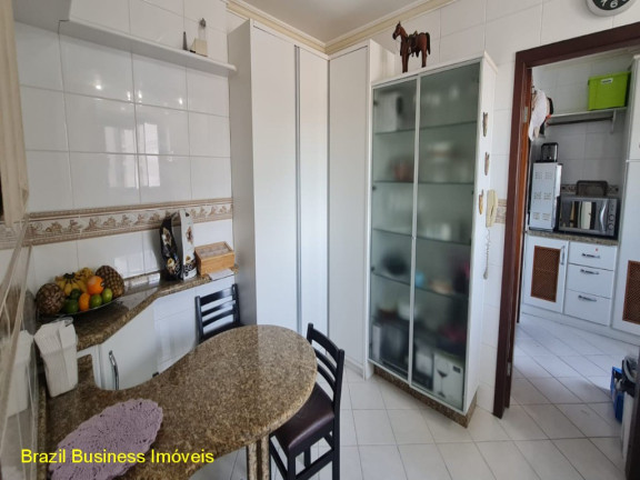 Imagem Imóvel com 3 Quartos à Venda, 160 m² em Centro - Balneário Camboriú