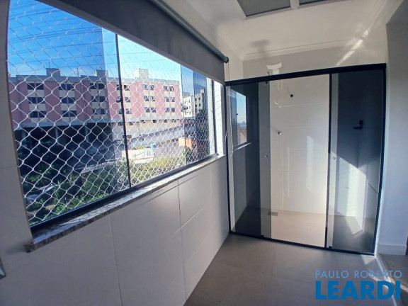 Imagem Sobrado com 3 Quartos à Venda, 250 m² em Vila Scarpelli - Santo André Imagem Sobrado com 3 Quartos à Venda, 250 m² em Vila Scarpelli - Santo André