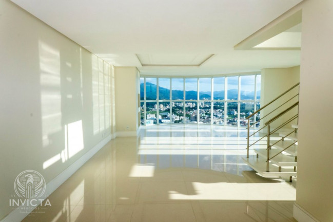 Imagem Cobertura com 3 Quartos à Venda, 246 m² em Centro - Balneário Camboriú Imagem Cobertura com 3 Quartos à Venda, 246 m² em Centro - Balneário Camboriú