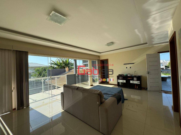 Imagem Casa com 5 Quartos à Venda, 370 m² em Vila Sao Pedro - São Pedro Da Aldeia Imagem Casa com 5 Quartos à Venda, 370 m² em Vila Sao Pedro - São Pedro Da Aldeia