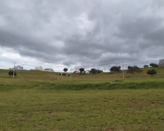 Imagem Terreno à Venda, 900 m² em Ninho Verde 2 - Pardinho Imagem Terreno à Venda, 900 m² em Ninho Verde 2 - Pardinho