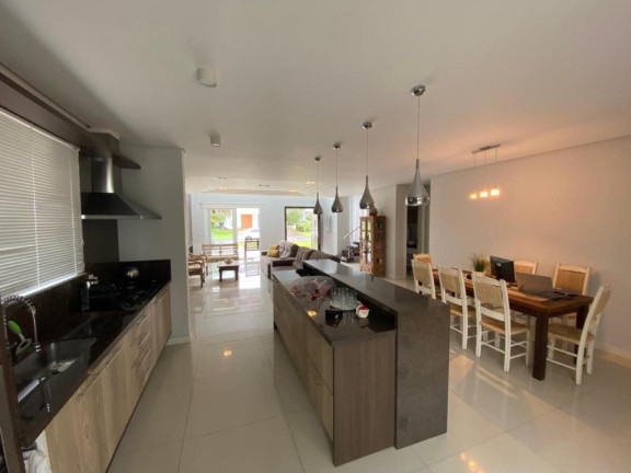 Imagem Casa com 5 Quartos à Venda, em Atlantida - Xangri-la Imagem Casa com 5 Quartos à Venda, em Atlantida - Xangri-la