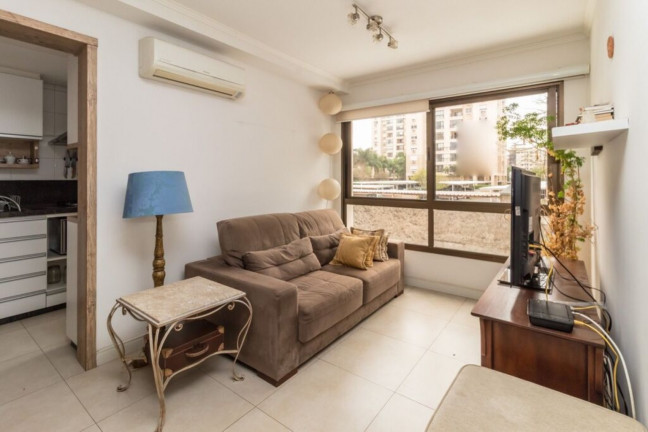 Imóvel com 3 Quartos à Venda, 76 m² em Passo Da Areia - Porto Alegre