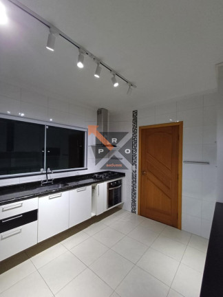Imagem Casa com 3 Quartos à Venda, 220 m² em Vila Gumercindo - São Paulo Imagem Casa com 3 Quartos à Venda, 220 m² em Vila Gumercindo - São Paulo