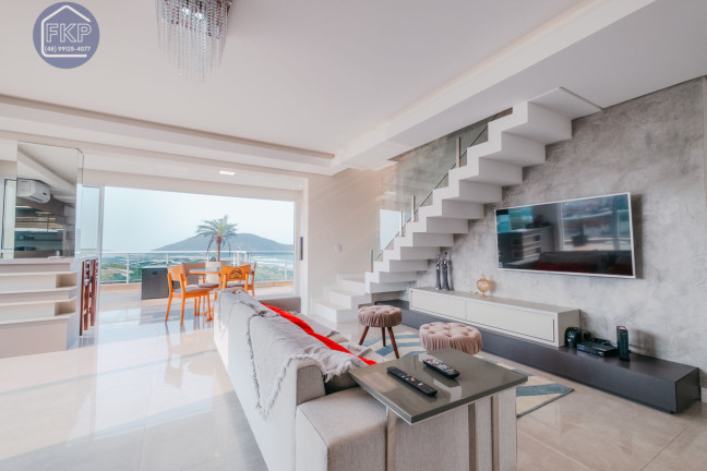 Imagem Cobertura com 4 Quartos à Venda, 211 m² em Santinho - Florianópolis