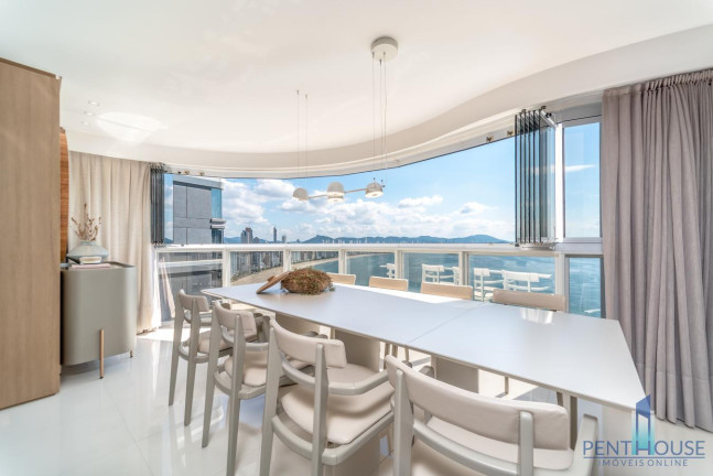 Imagem Apartamento com 4 Quartos à Venda, 238 m² em Centro - Balneário Camboriú