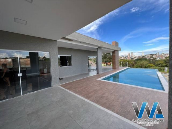 Casa com 3 Quartos à Venda, 289 m² em Jardim América - Bragança Paulista
