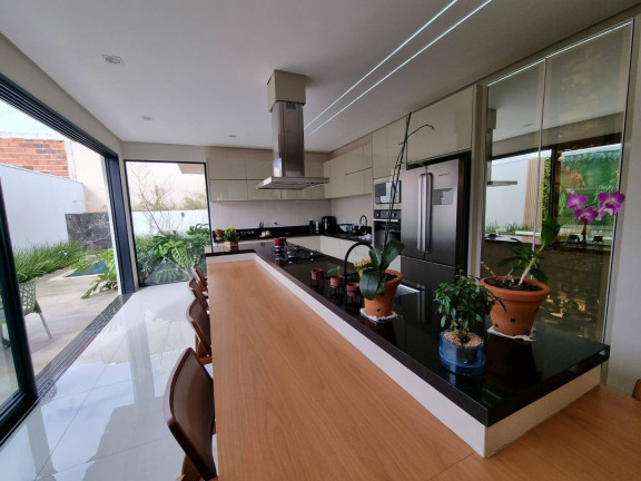 Imagem Casa de Condomínio com 3 Quartos à Venda, 246 m² em Condomínio Vale Dos Pássaros - Anápolis