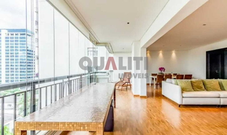 Imagem Apartamento com 3 Quartos à Venda, 230 m² em Moema - São Paulo