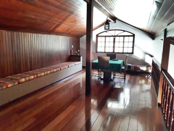 Imagem Casa com 4 Quartos à Venda, 500 m² em Comary - Teresópolis Imagem Casa com 4 Quartos à Venda, 500 m² em Comary - Teresópolis