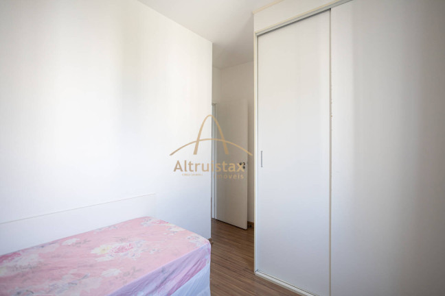 Imagem Apartamento com 3 Quartos à Venda, 65 m² em Umuarama - Osasco