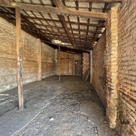 Imagem Casa com 4 Quartos à Venda, 175 m²