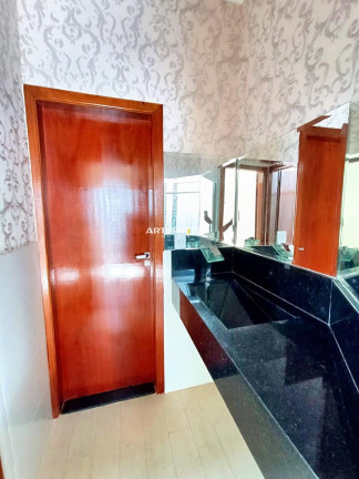 Imagem Casa com 3 Quartos à Venda, 