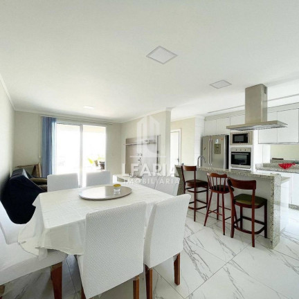 Imagem Sobrado com 4 Quartos à Venda, 171 m² em Cambiju - Itapoá